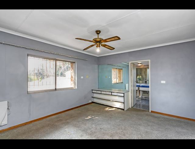 3 BEDROOM DUPLEX FOR SALE IN BRAMLEY NORTH